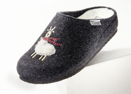 Knuffelige warme pantoffels van wolvilt