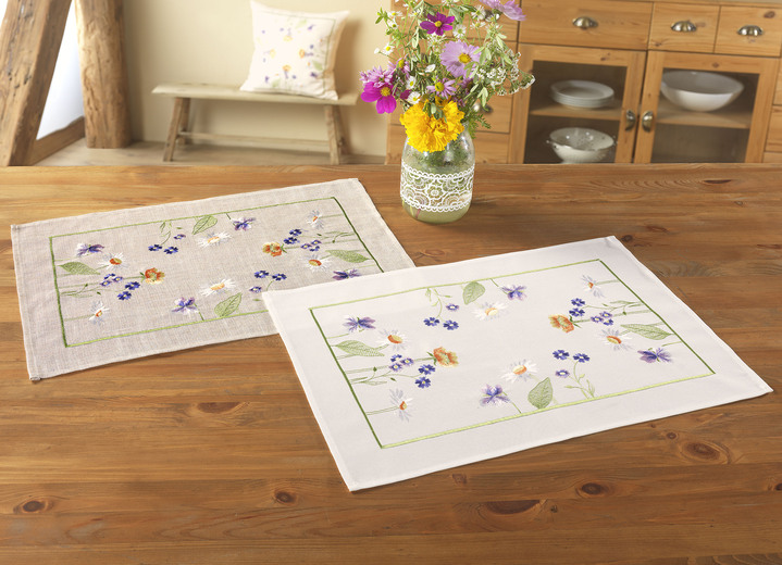 Tafellakens - Prachtig geborduurde tafel- en kamerdecoratie, in Größe 101 (Kleedje, 35 x 50 cm) bis 404 (Kussensloop, 40 x 40 cm), in Farbe NATUUR-MEERKLEURIG Ansicht 1