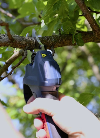 Accu snoeischaar voor tuin accu systeem