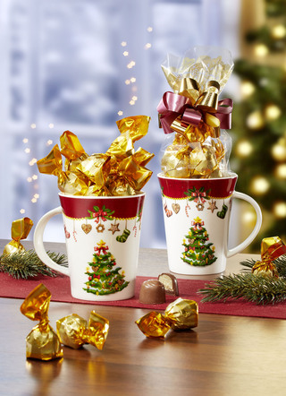 Kerstboom koffiemok met zoete vulling