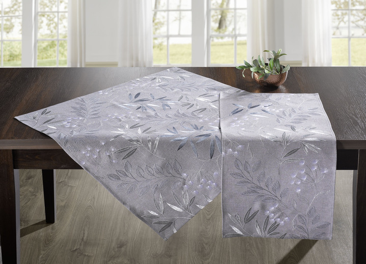 Tischdecken - 2 Deckchen, in Größe 130 (2 Deckchen, 35x 50 cm) bis 404 (Kissenbezug, 40x 40 cm), in Farbe SILBER Ansicht 1