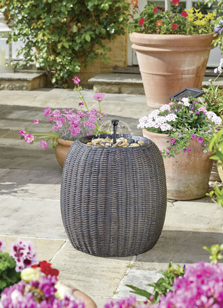 Solar-Brunnen "Rattan"