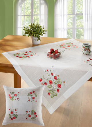 Tafel- en kamerdecoratie met aardbeienontwerp