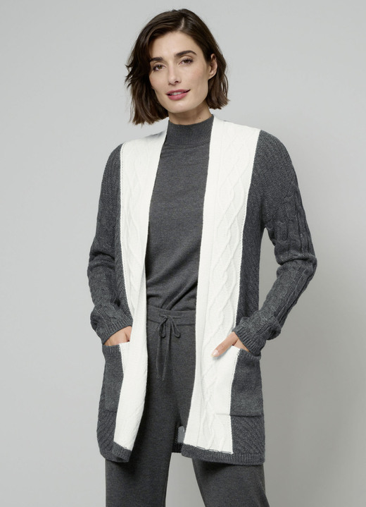 Strickjacken - Strickjacke, in Größe 038 bis 052, in Farbe ANTHRAZIT-NATUR Ansicht 1