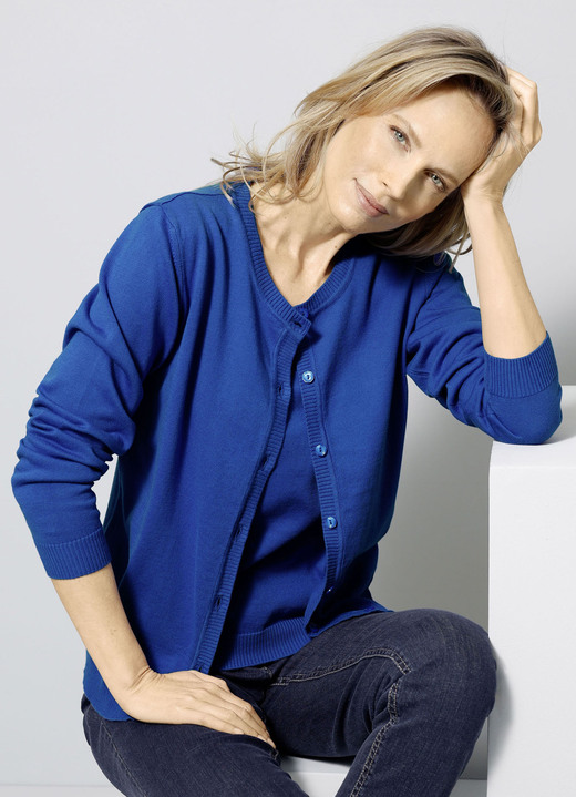 Basics - Strickjacke, in Größe 038 bis 052, in Farbe ROYALBLAU Ansicht 1