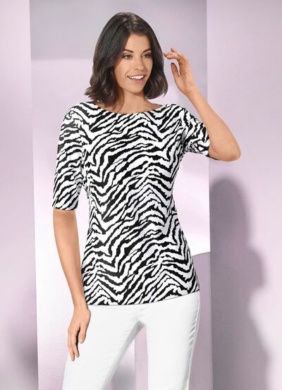 Shirt met modieuze platte halslijn 