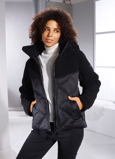 Functioneel jack in een trendy mix van materialen 