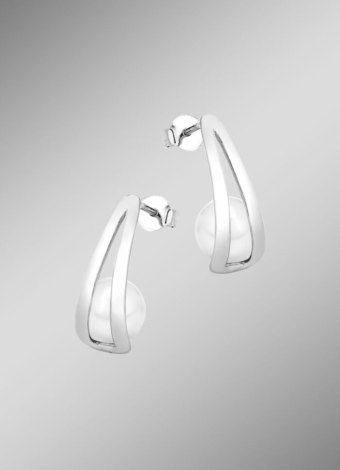 Moderne oorbellen met zoetwaterparels 