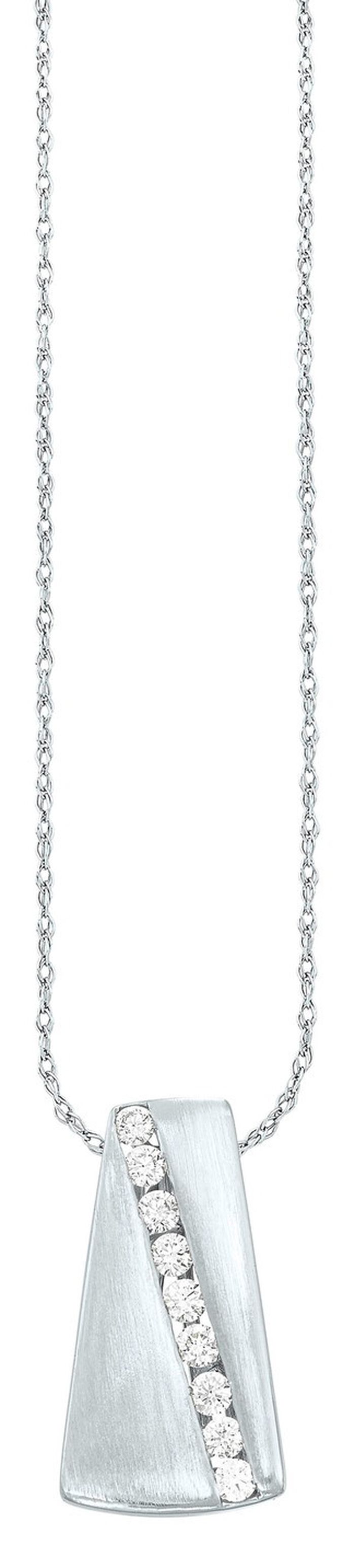 Prachtige hanger met loepzuivere diamanten 