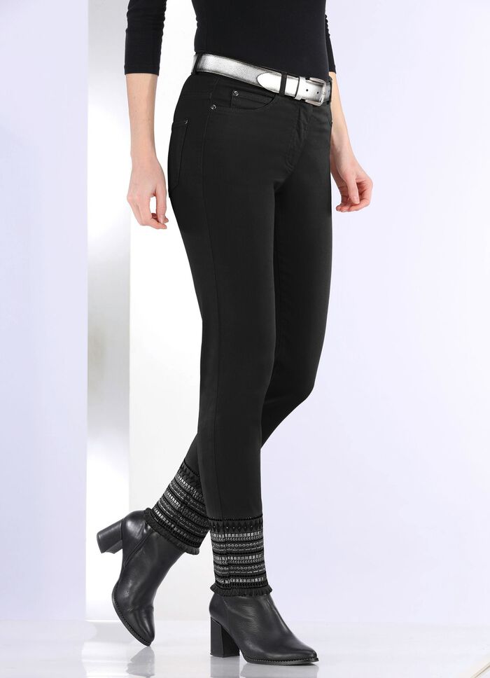 Broek met gedetailleerd borduurwerk in etnische stijl 