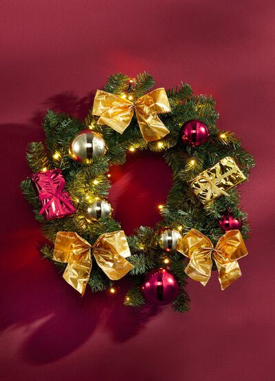 Verlichte dennenkrans 