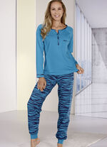 Pyjama met knoopsluiting en borstzakje 