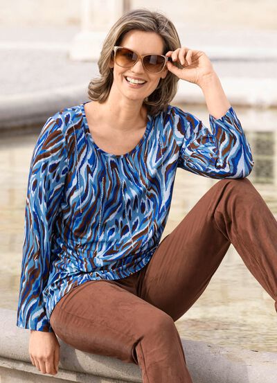 Shirt met strass-versiering op de voorkant 