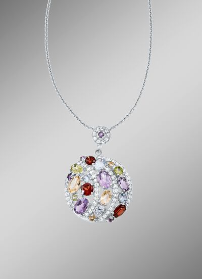 Hanger met erwtenketting 