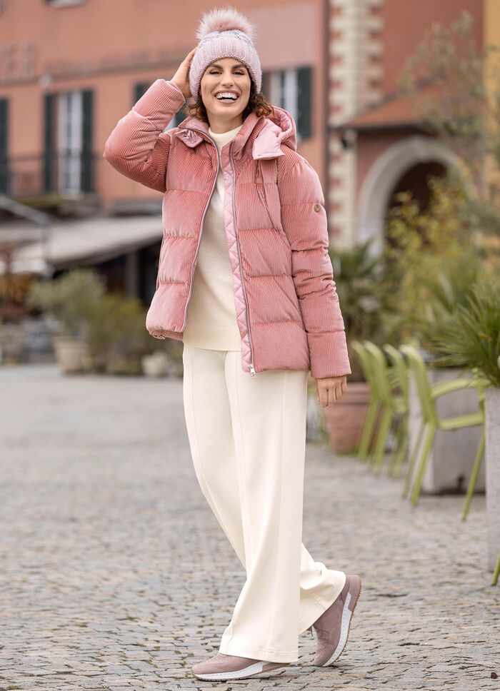 Broeken in modieuze breedte 