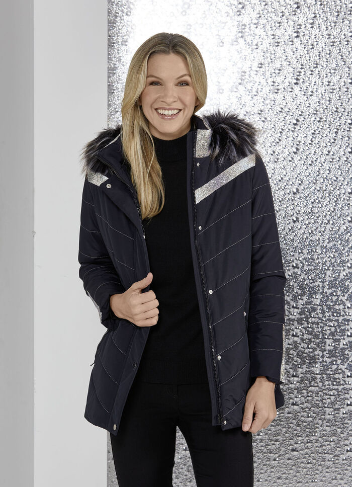 Jasje met zilverkleurige sierstiksels 