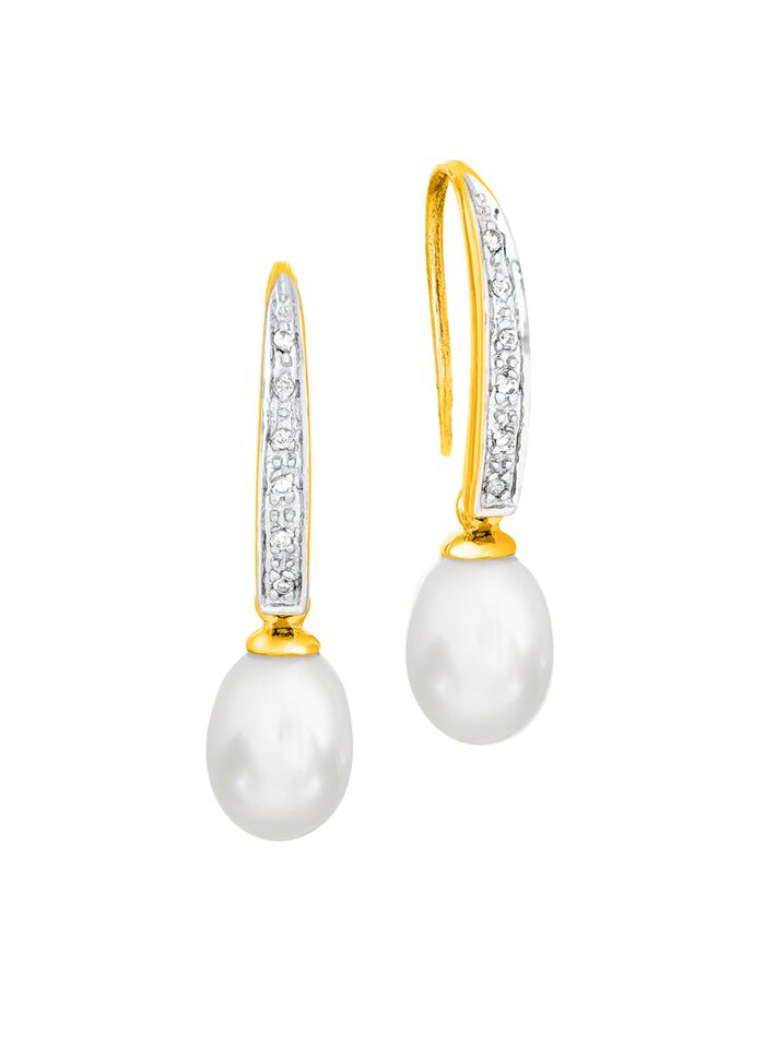 Oorhaken met diamanten en zoetwaterkweekparels 