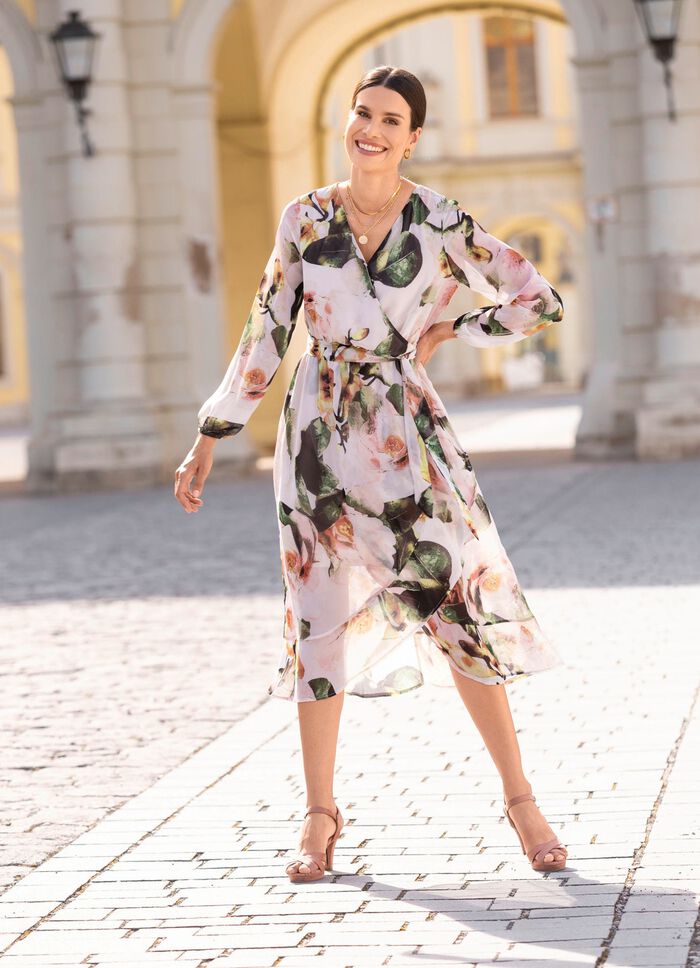 Jurk met strikceintuur 