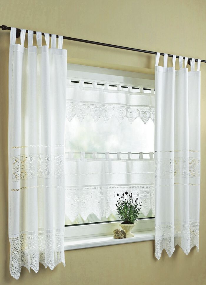 Raamdecoratie in gehaakte look 