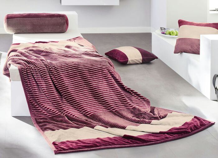 Omkeerbare woonaccessoires in knusse witte kwaliteit BESSEN