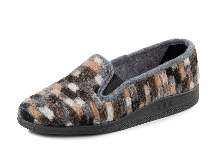 Slippers gemaakt van textielmateriaal met een patroon 