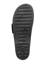 Slippers gemaakt van gewatteerd textielmateriaal 