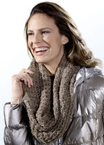 Loopsjaal met zilverkleurig glansgaren 