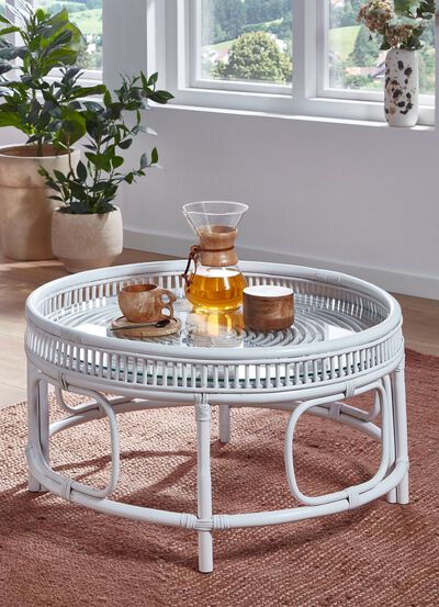 Moderner Couchtisch aus Rattanrohr 