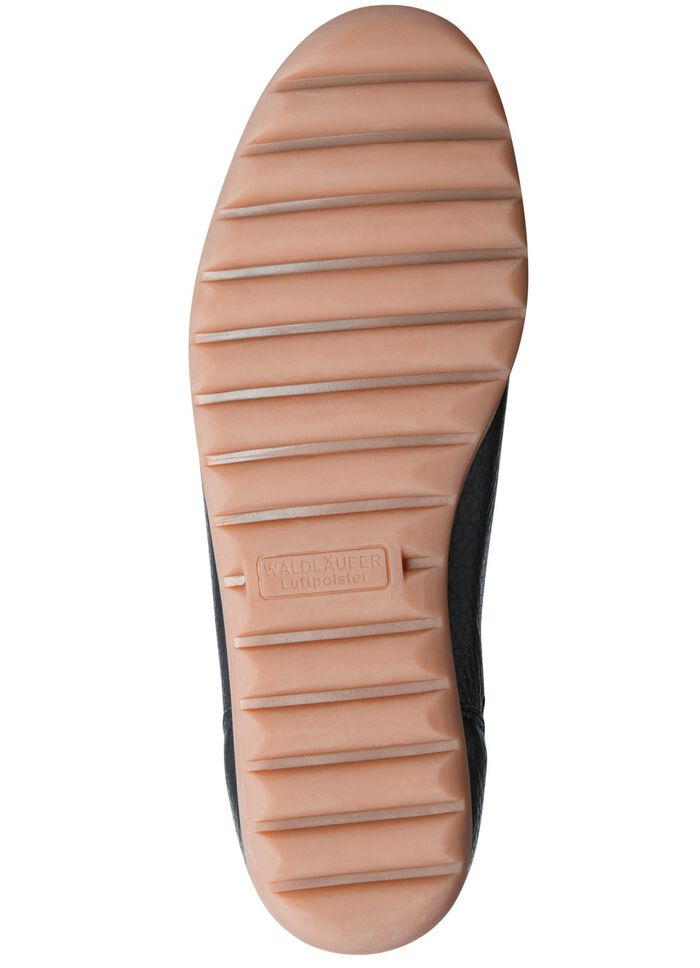 Waldl&auml;ufer pantoffels van fijn, generfd hertennappaleer ZWART