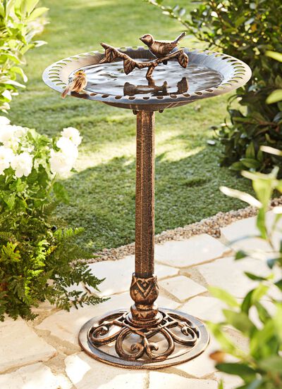Vogelbad in antieke look 