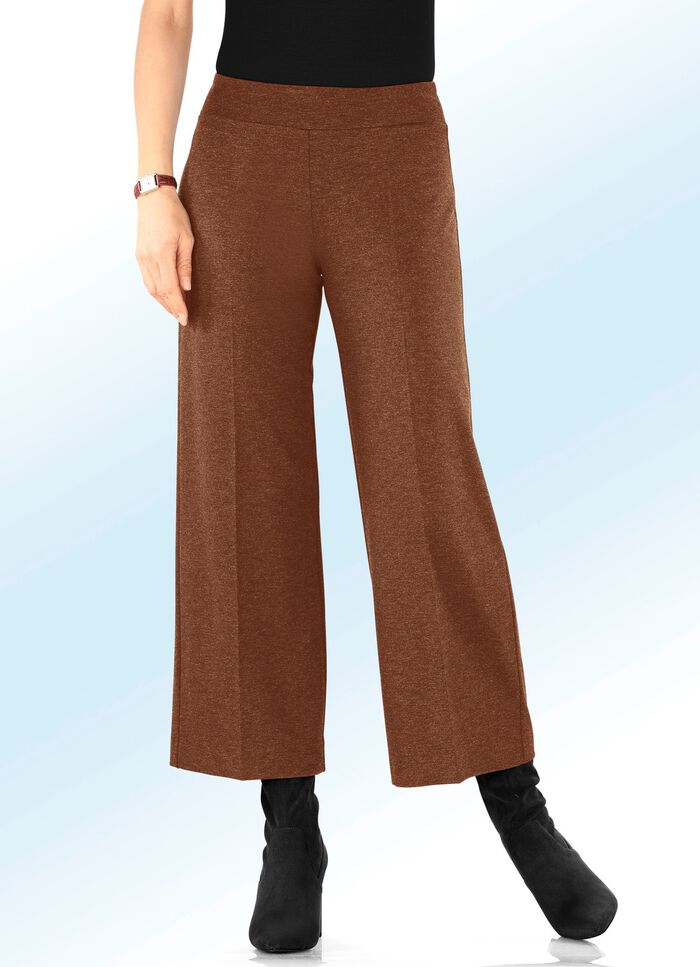 Broek in modieus verkorte lengte 