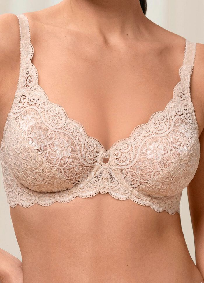 Triumph Amourette beugelbh met elastische kant 