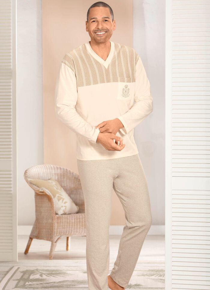 G&ouml;tting pyjama met V-hals en borstzakje 