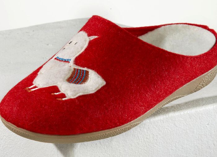 Knuffelige warme pantoffels met lama-applicatie 
