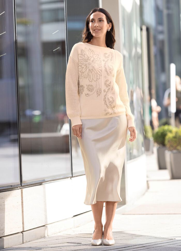 Trui met bloemenversiering van strass 