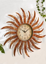 Wandklok zon van metaal 