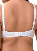 Triumph Amourette beugelbh met elastische kant 