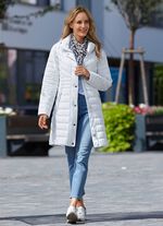 Functionele korte jas met afneembare capuchon 