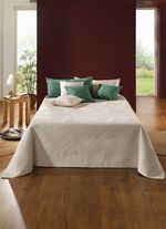 Gezellige sprei en bijpassende kussenslopen CR&Egrave;ME