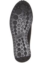 Waldl&auml;ufer mocassinpantoffels van elegant, zacht hertennappaleer ZWART-MEERK