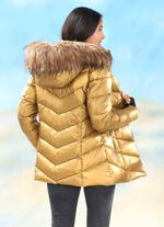 Jasje in trendy metallic-look 