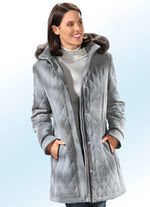 Korte jas met contrasterende kleuraccenten 