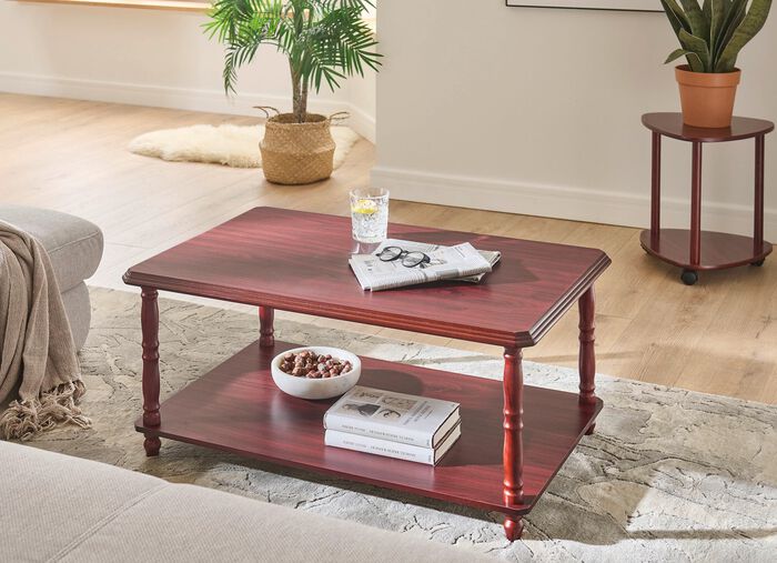 Tafels met gedraaide poten van massief hout 