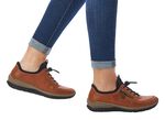 Rieker pantoffels met Memo Soft binnenzool COGNAC-ZWART