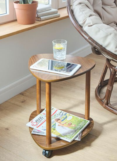 Beistelltisch auf Rollen 