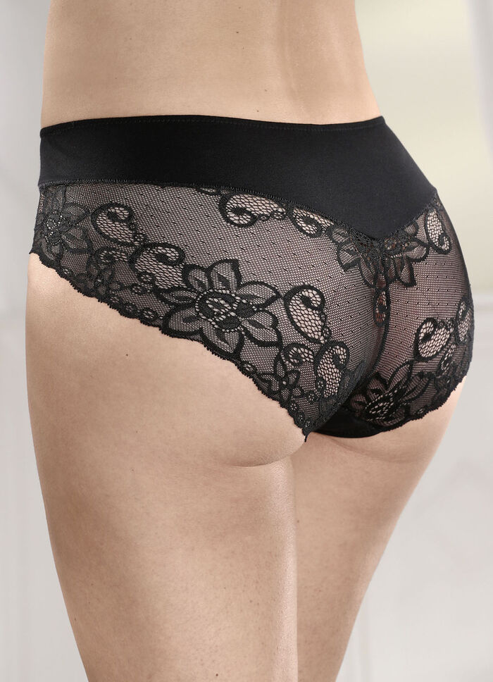 Set van drie slips met delicate elastische kant 