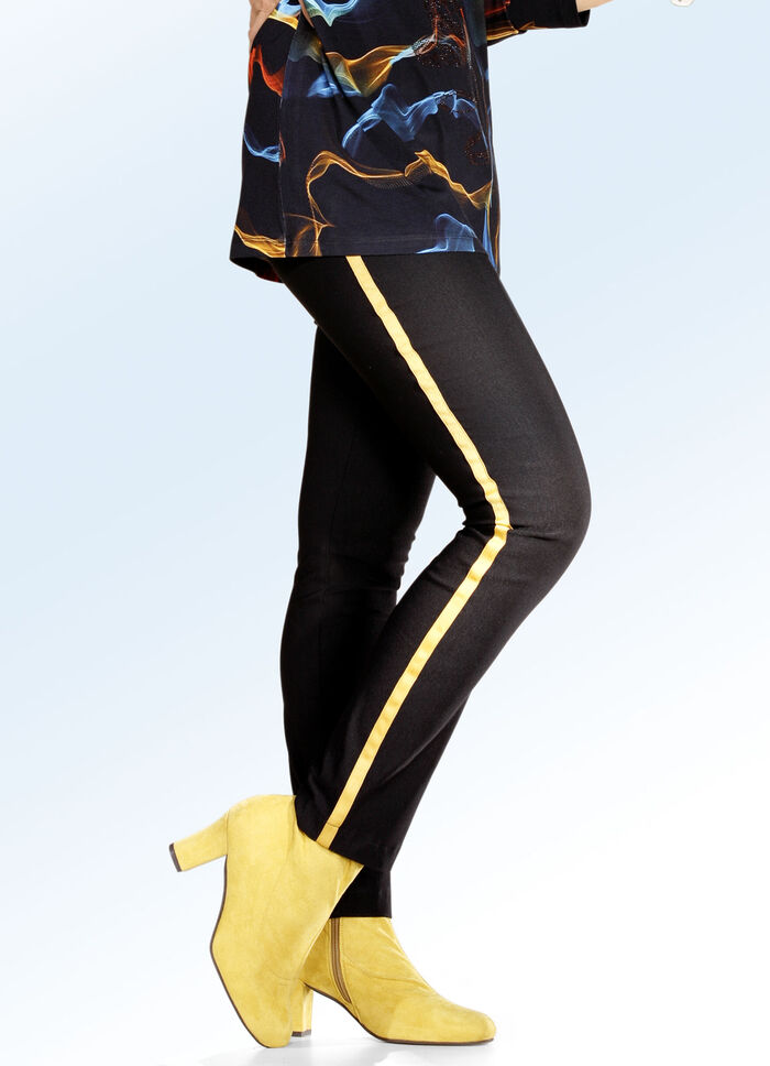 Broek met leuke, trendy galonstrepen ZWART-MESSING