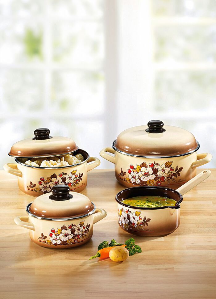 Pannenset, 7-delig van ge&euml;mailleerd staal 