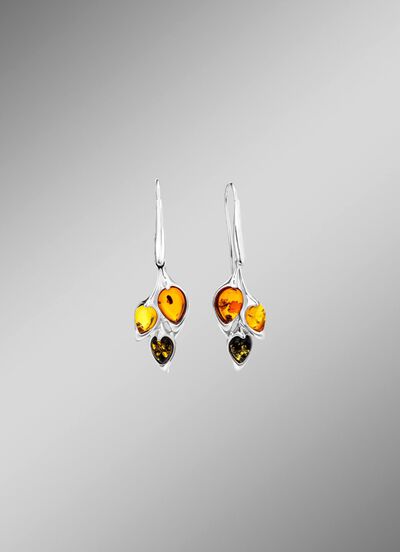 Unieke oorhaken met amber 