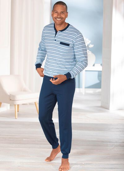 Set: pyjama + shorty met knoopsluiting 